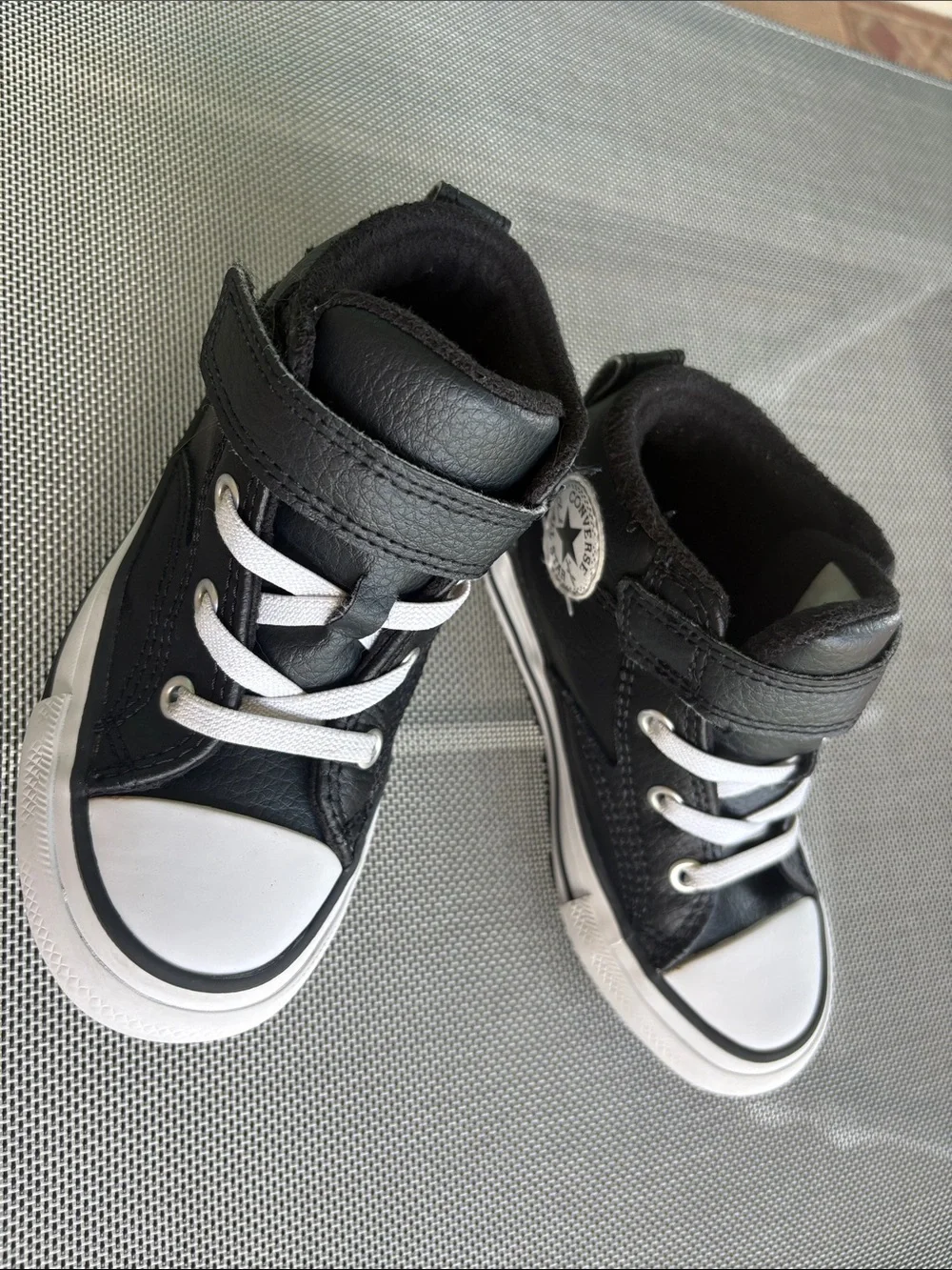 Converse Chuck Taylor All Star Mid Boot PS 'Malden Street - Black White'